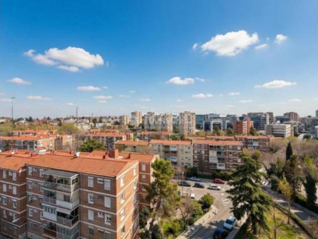 Piso en venta en Ciudad Lineal, Madrid