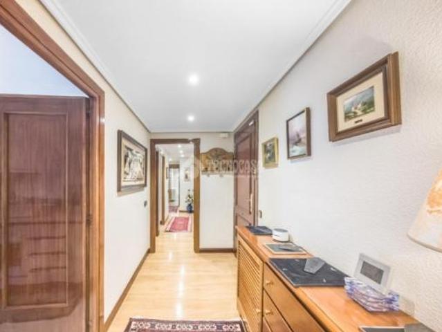 Piso en venta en San Pascual, Madrid
