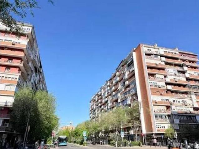 Piso en venta en San Pascual, Madrid