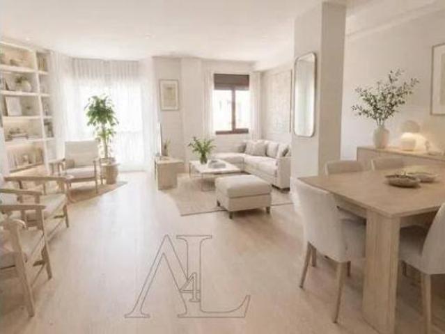 Piso en venta en San Blas - Canillejas, Madrid