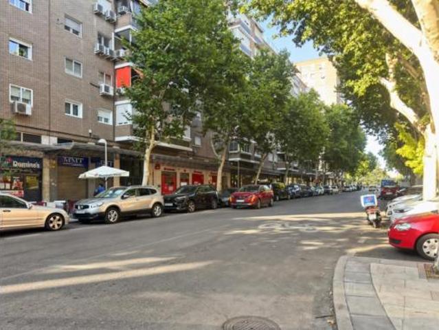 Piso en venta en Moratalaz, Madrid