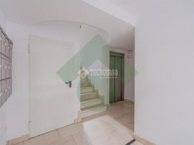 Piso en venta en Vista Alegre, Madrid