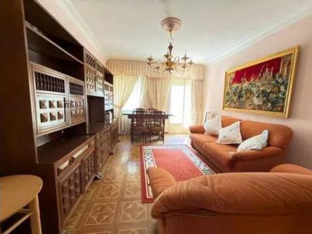 Piso en venta en Usera, Madrid