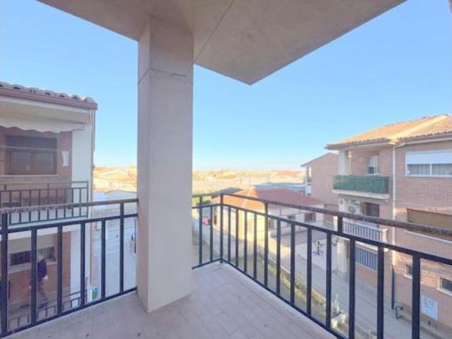 Piso en venta en Madrigal de las Altas Torres, Ávila