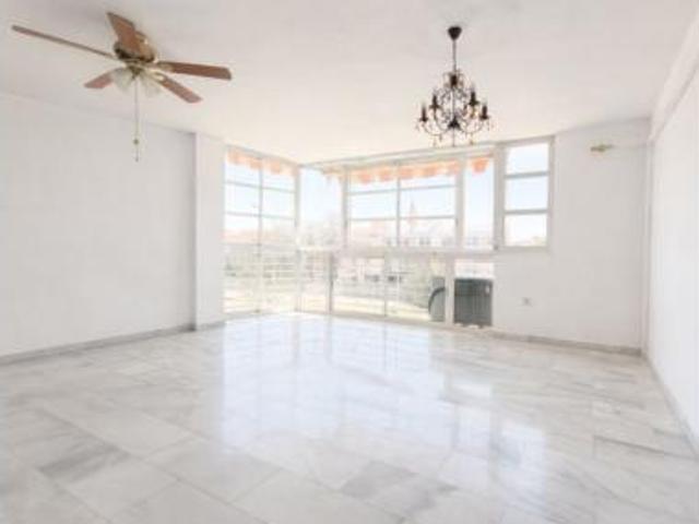 Piso en venta en Puerto de la Torre, Málaga-Costa del Sol