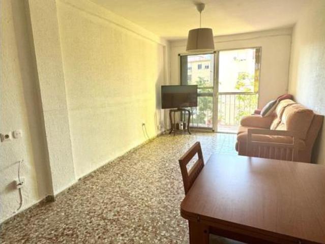 Piso en venta en 25 Años de Paz, Málaga