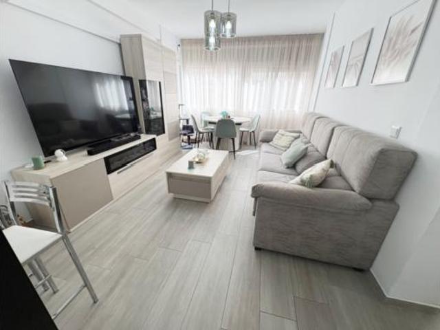 Piso en venta en Camino de Antequera, Málaga