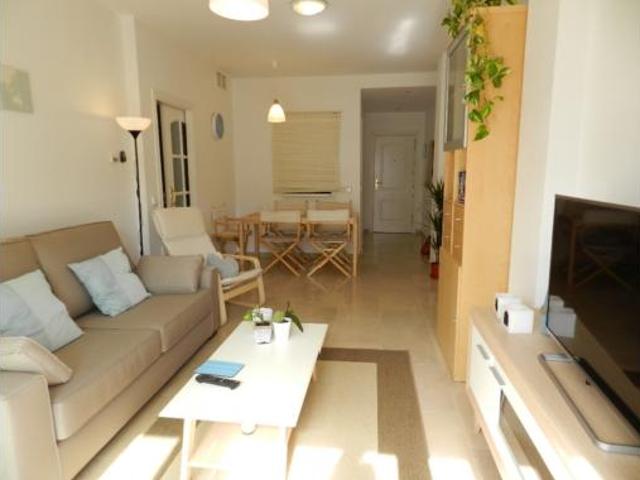 Piso en venta en Castillo de la Duquesa, Costa del Sol Occidental