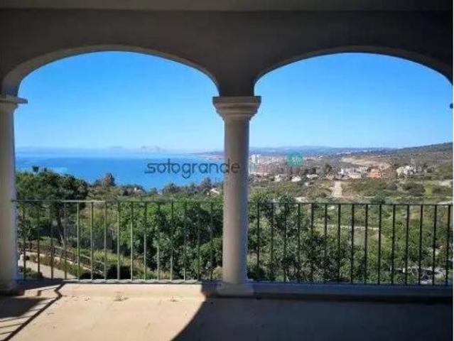 Piso en venta en Playa Paraiso, Manilva