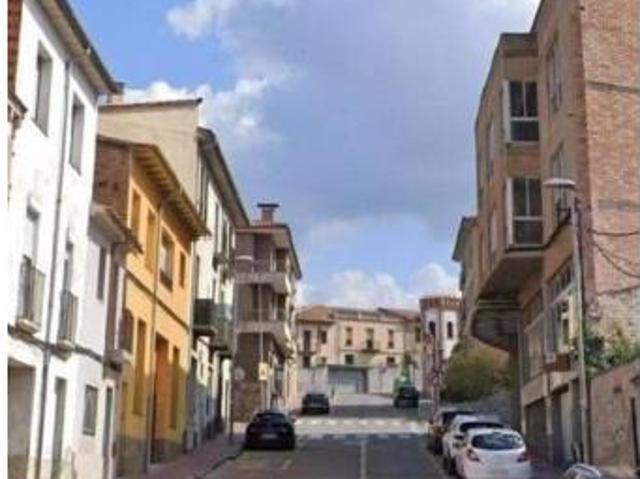Piso en venta en Baix Vila, Osona