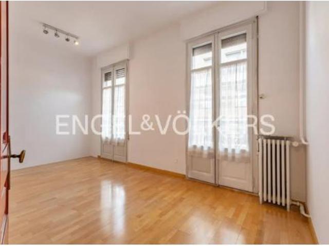 Piso en venta en Plaça Catalunya - Saldes, Bages