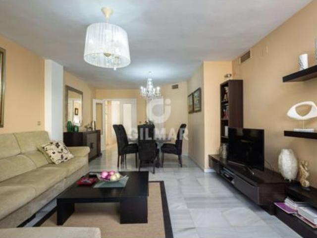 Piso en venta en Marbella, Albamar