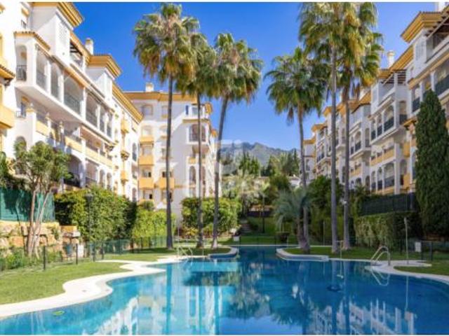 Piso en venta en Marbella, Albamar