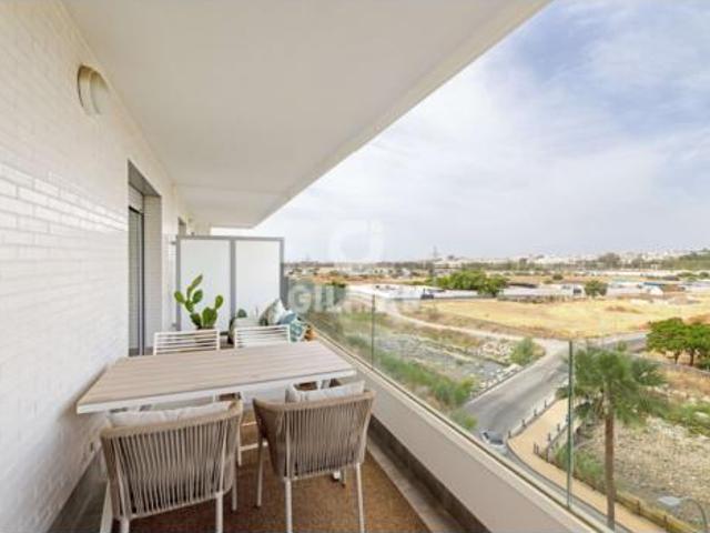Piso en venta en La Carolina, Costa del Sol Occidental