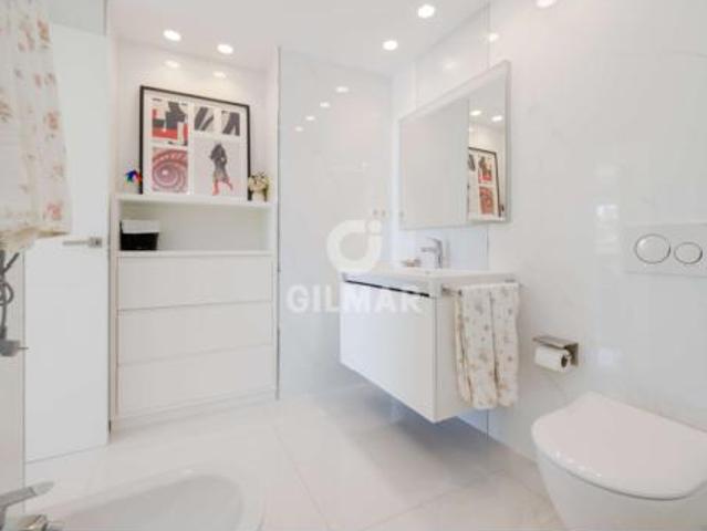 Piso en venta en La Carolina, Costa del Sol Occidental