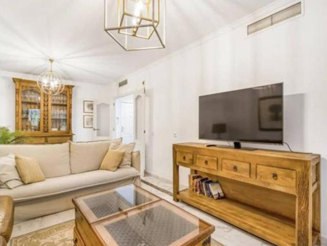 Piso en venta en La Carolina, Costa del Sol Occidental