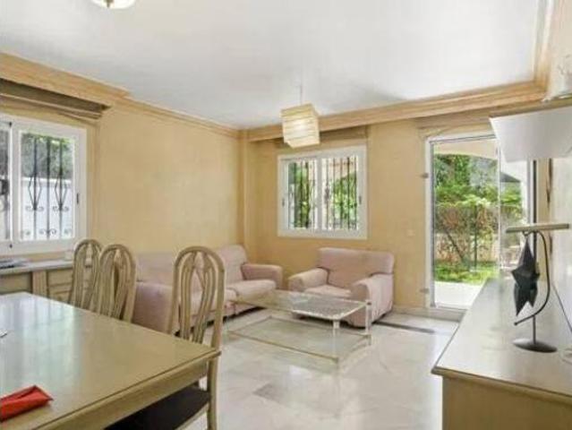 Piso en venta en La Carolina, Costa del Sol Occidental