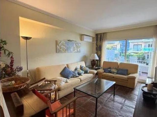 Piso en venta en La Carolina, Costa del Sol Occidental