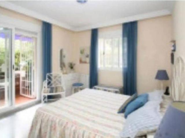 Piso en venta en La Carolina, Costa del Sol Occidental
