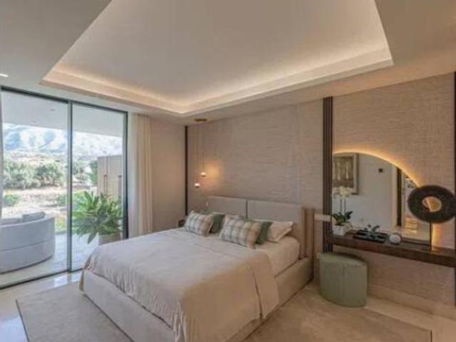 Piso en venta en Nueva Andalucía, Costa del Sol Occidental