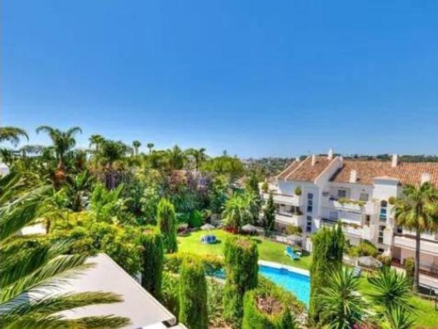 Piso en venta en Nueva Andalucía, Costa del Sol Occidental