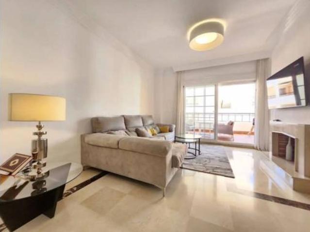 Piso en venta en Marbella River Garden, Marbella