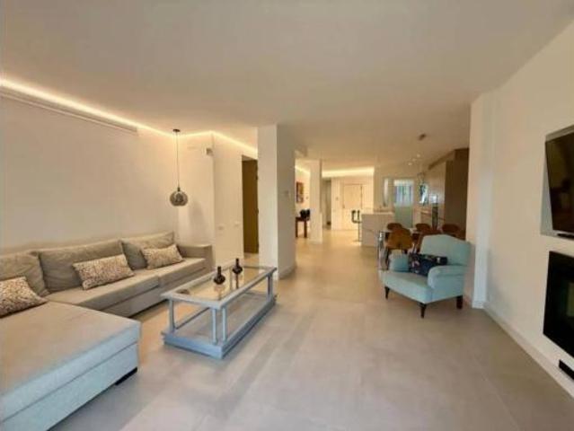 Piso en venta en Nueva Andalucía, Costa del Sol Occidental