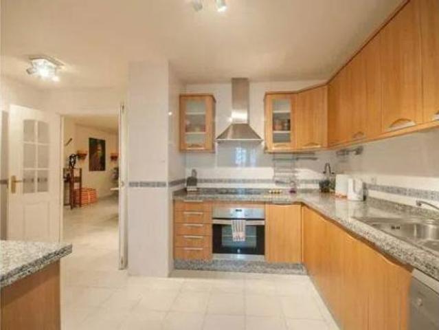 Piso en venta en La Carolina, Costa del Sol Occidental