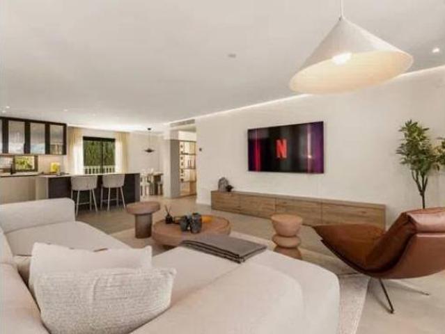 Piso en venta en Nueva Andalucía, Costa del Sol Occidental