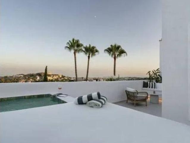 Piso en venta en Nueva Andalucía, Costa del Sol Occidental
