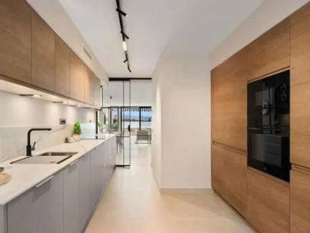 Piso en venta en Nueva Andalucía, Costa del Sol Occidental