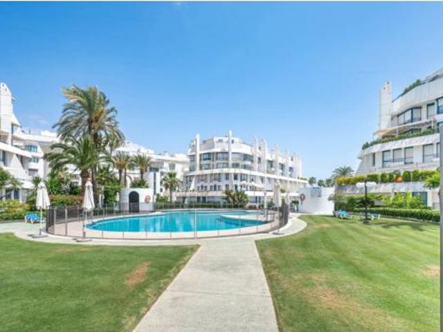 Piso en venta en La Carolina, Costa del Sol Occidental