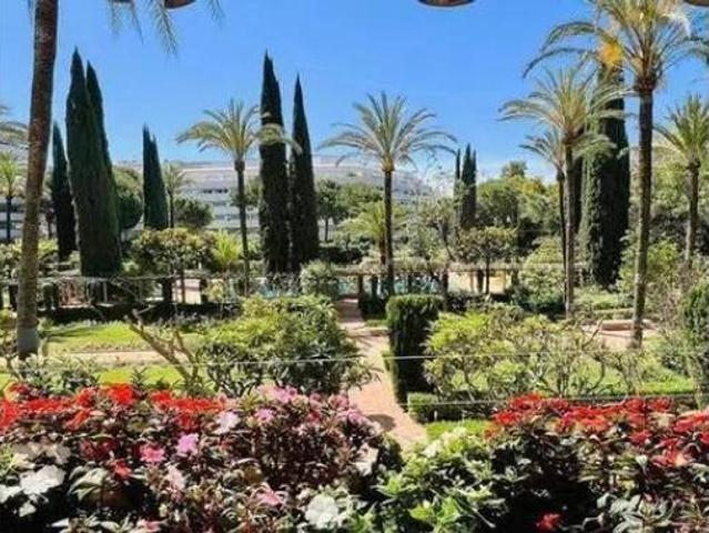 Piso en venta en La Carolina, Costa del Sol Occidental