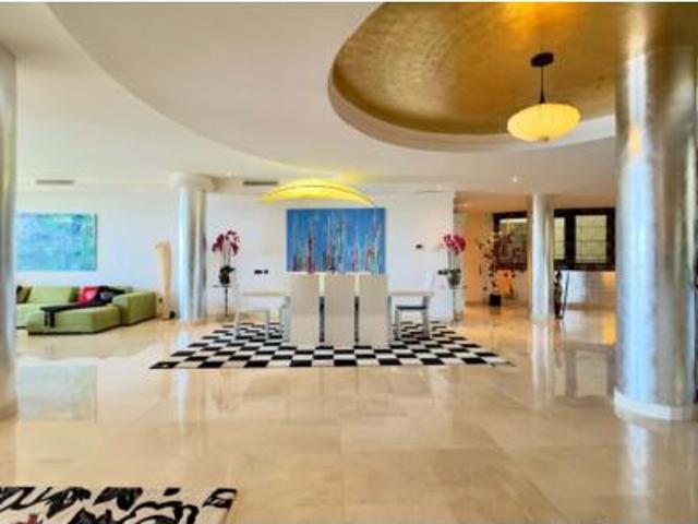 Piso en venta en Marbella, Nueva Andalucía