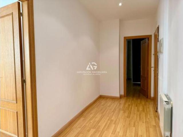 Piso en venta en Marchamalo, Guadalajara