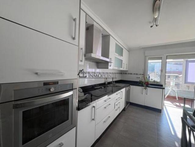 Piso en venta en Santa María do Porto de Marín, O Morrazo
