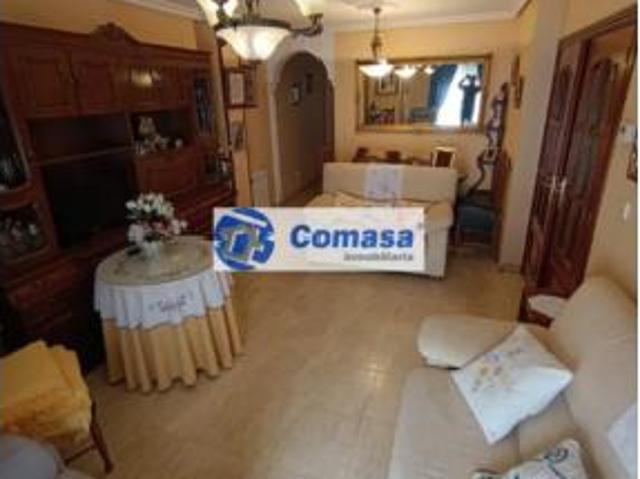 Piso en venta en Martos, Andalucía