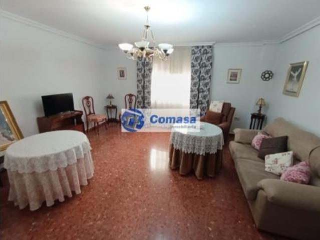Piso en venta en Martos, Andalucía