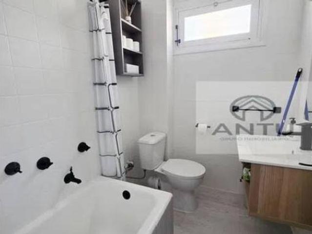 Piso en venta en Pomar, Medina De Pomar