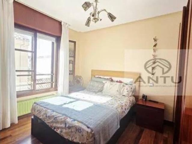 Piso en venta en Santurde, Medina De Pomar