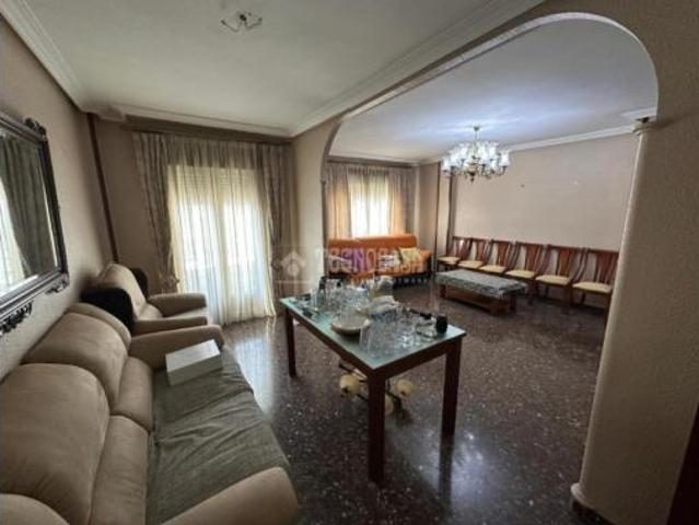 Piso en venta en Mengíbar, Andalucía