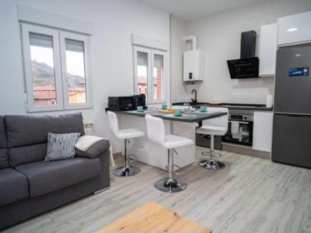 Piso en venta en Mieres, Barrio de San Pedro