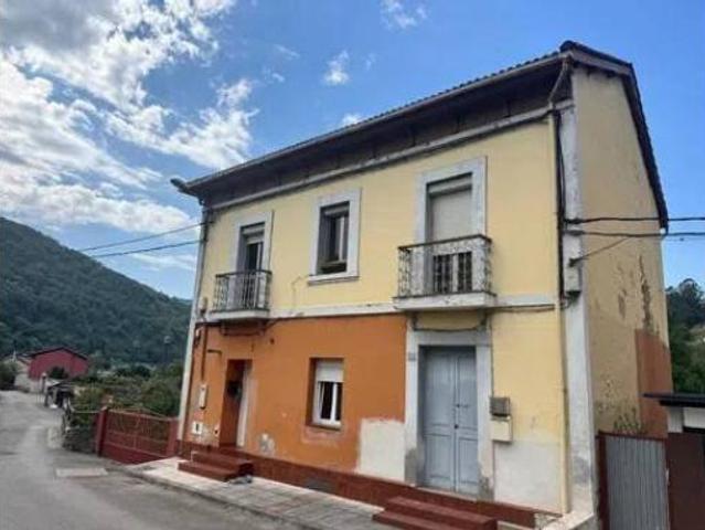 Piso en venta en Ablaña, Mieres