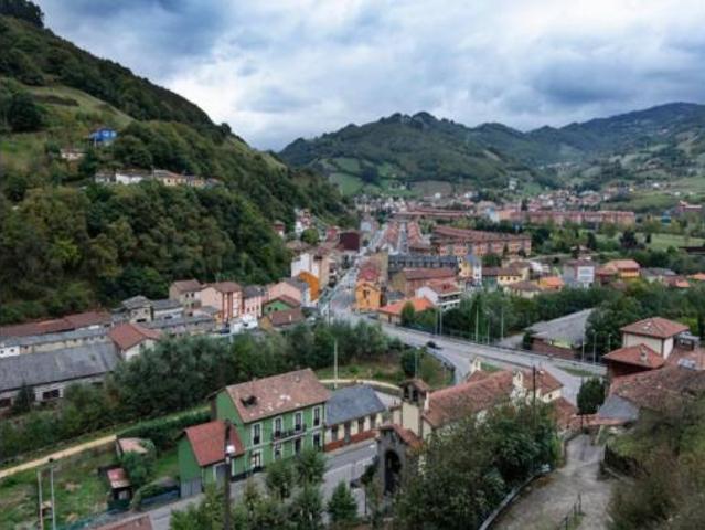 Piso en venta en Mieres, Asturias
