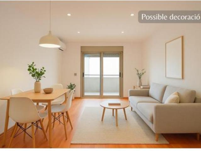 Piso en venta en Montbrió Del Camp