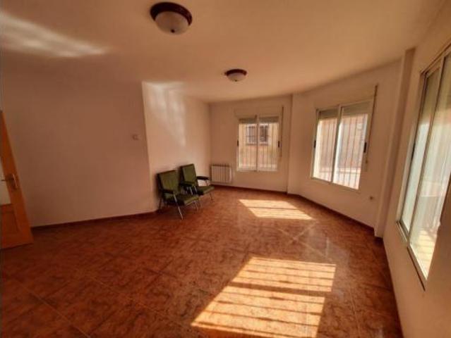 Piso en venta en Montealegre del Castillo, Albacete