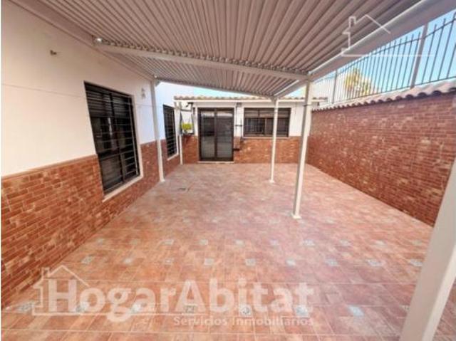 Piso en venta en Montserrat, València / Valencia