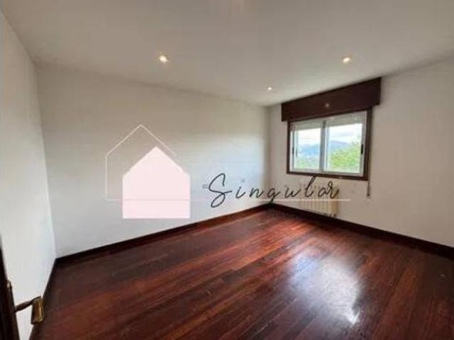 Piso en venta en Mos, Vigo