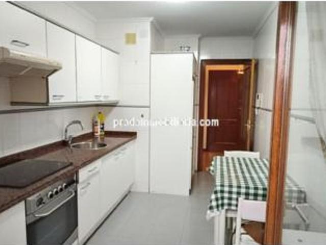 Piso en venta en Navia, Asturias