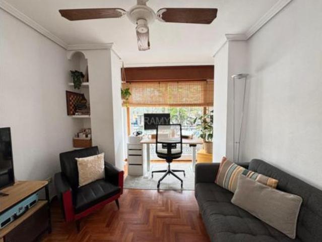 Piso en venta en A Angustia, Vigo